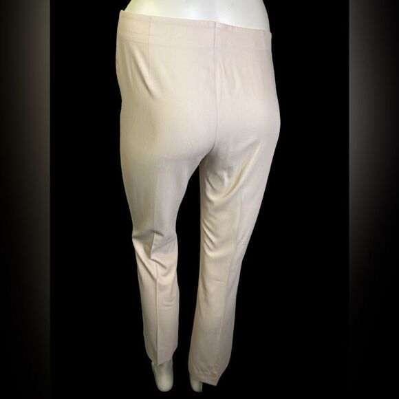 Escada Cream Dress Pants Front Zip/Snap Closure, Size 34(IT) Perfect Condition - Picture 2 of 2